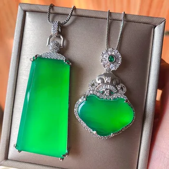 2023 Nové Luxusné Geometrické Lab Emerald Prívesok Náhrdelník Ženy S925 Strieborná Farba Zelený Zirkón Lady Narodeniny Koktail Darček Šperky