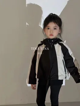 Detské oblečenie 2023 dievčenské jeseň nové kapucňou vonkajšie bežné oblečenie, detská móda zákopy srsti pohodlné a windproofstyle
